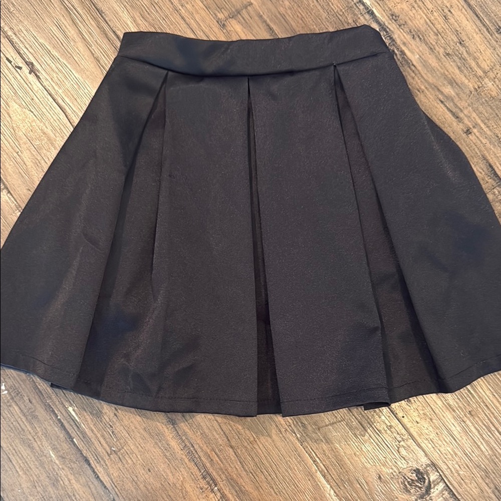 Amy Byer Black Mini Skater Skirt Pleated